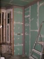 05/01/2009: Vorsatzwand und Decke im Bad fertig (59K)